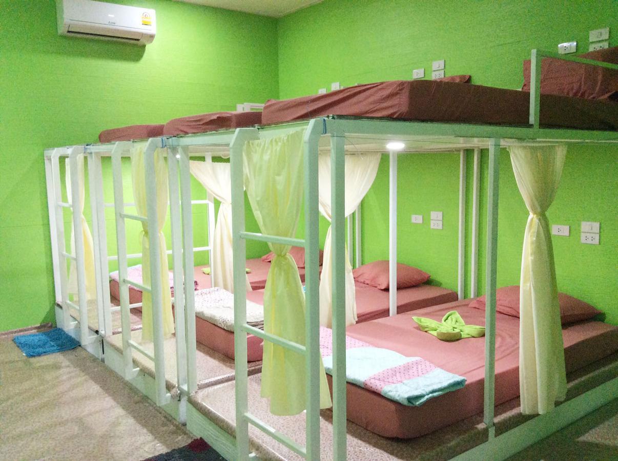Koh Mook Hostel Exterior photo